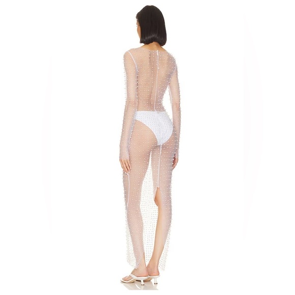 Champagne Nights Mesh Dress Revolve
Beach Bunny size small, New with Tags - Picture 3 of 13